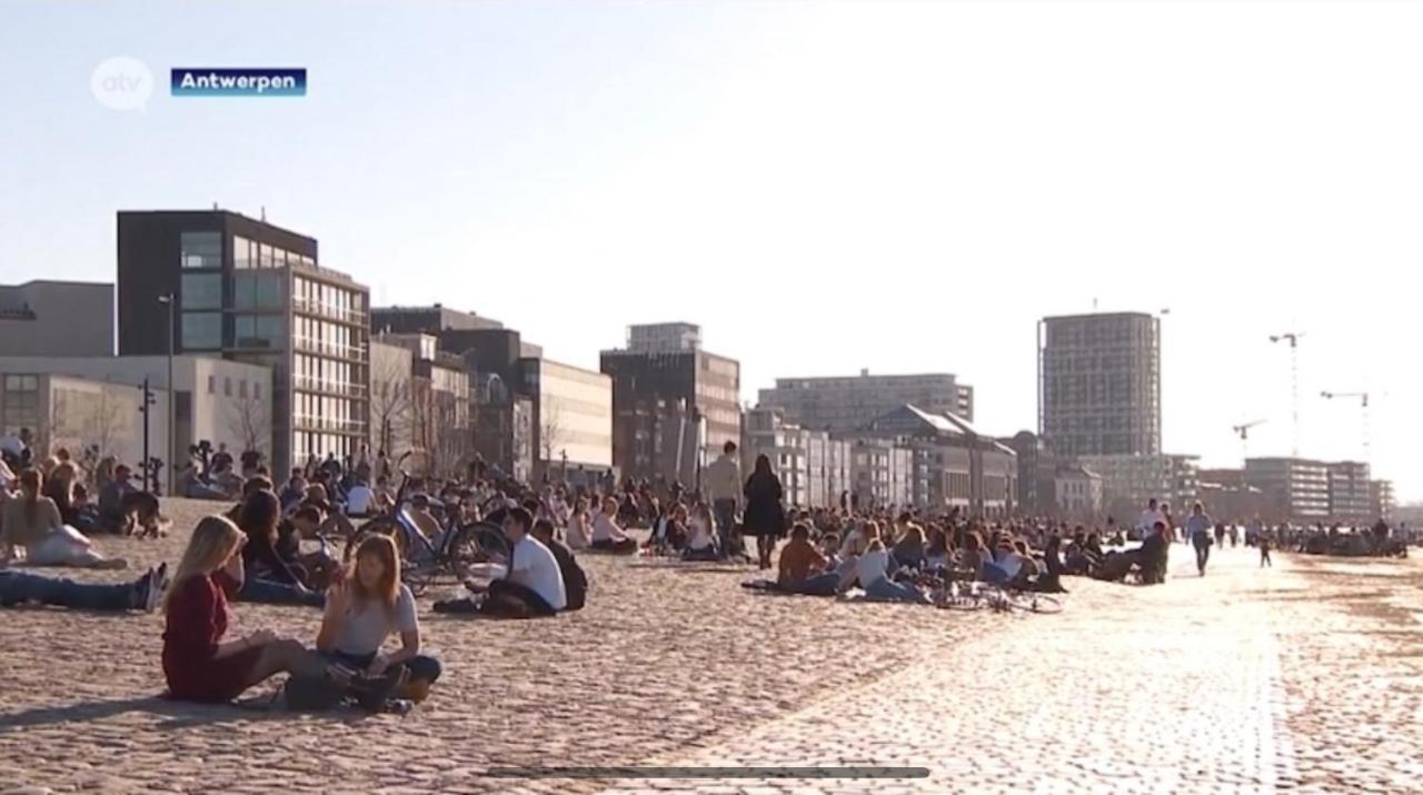Coco Romantic In Central Antwerp - Sauna Buitenkant foto
